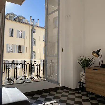 Apartment Au Coeur De La *